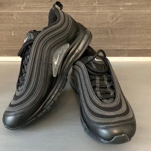 Nike Black Air Max 97